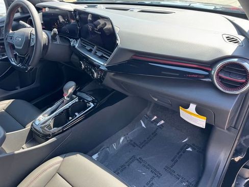 New 2026 Chevrolet Trax RS w/ Sunroof Package FWD image 6