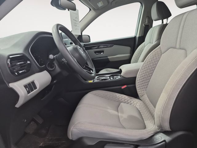 Used 2023 Honda Pilot LX image 11