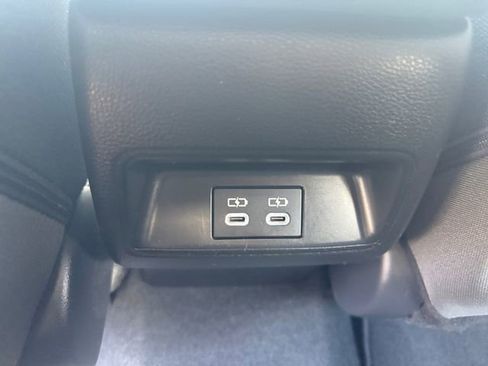 Used 2024 Toyota Corolla LE FWD image 11