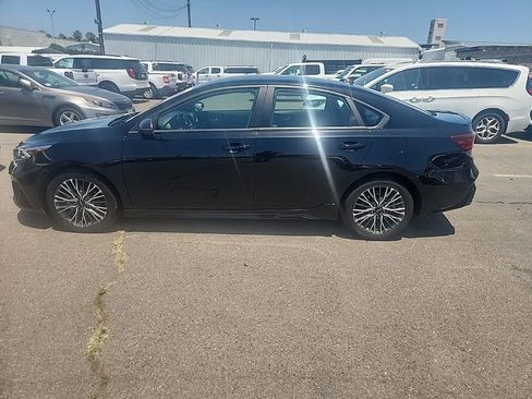 Used 2023 Kia Forte GT-Line w/ GT-Line Technology Package FWD image 9