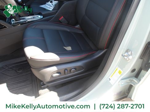 Used 2024 Chevrolet TrailBlazer RS w/ Convenience Package AWD/4WD image 34