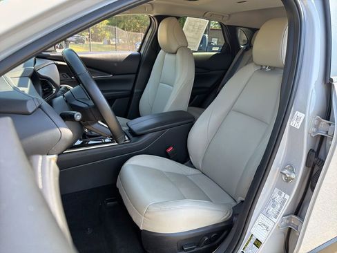 Used 2025 MAZDA CX-30 AWD 2.5 S w/ Preferred Package image 19
