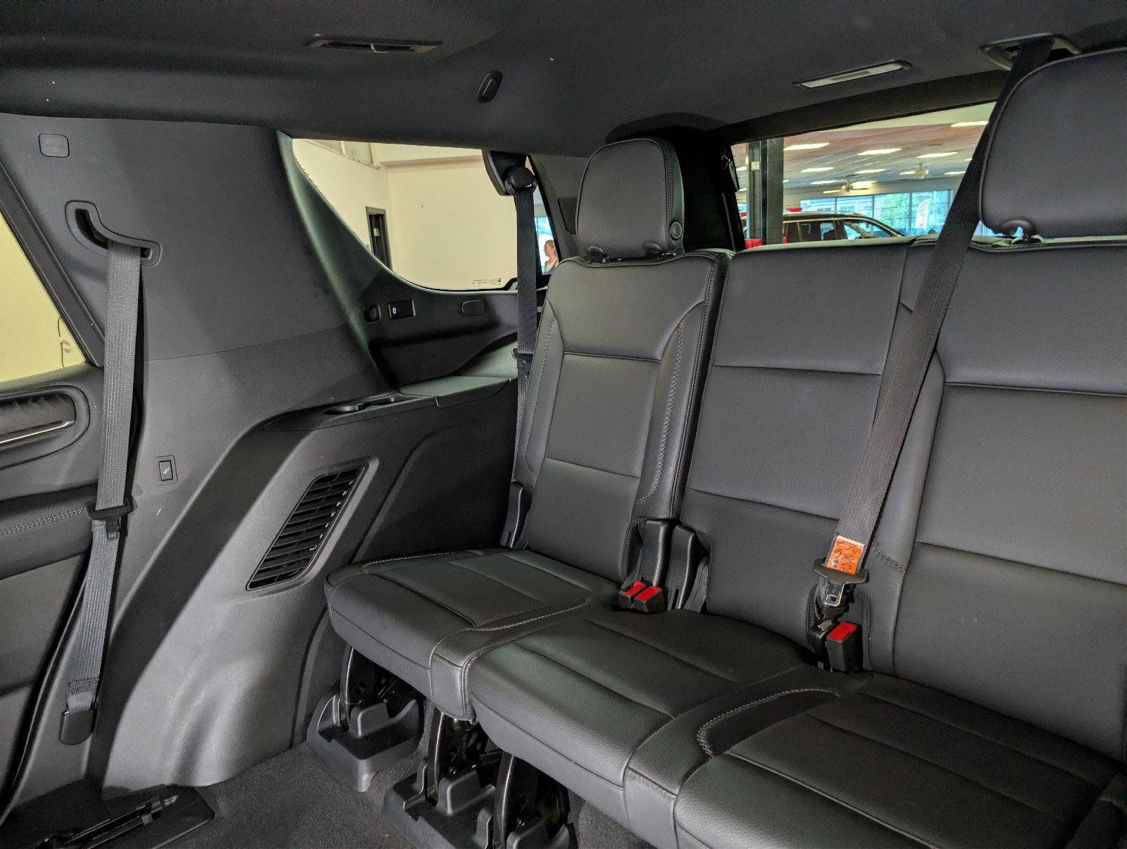 Used 2023 GMC Yukon Denali w/ Advanced Technology Package AWD/4WD image 45