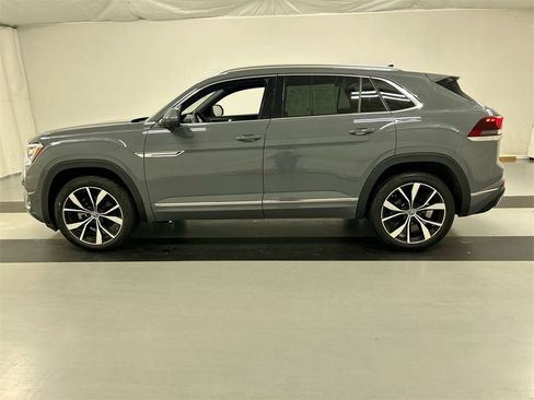 Used 2024 Volkswagen Atlas Cross Sport SEL Premium R-Line image 10