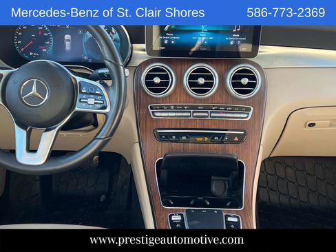 Used 2022 Mercedes-Benz GLC 300 4MATIC image 17