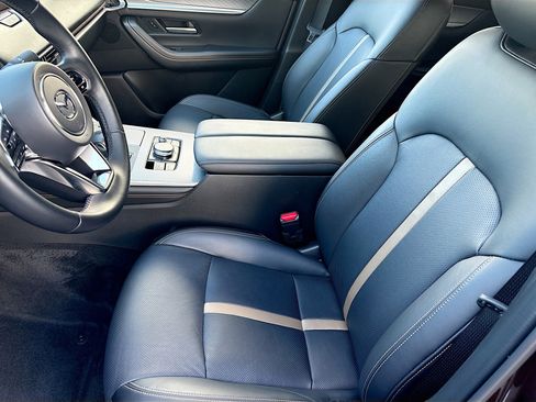 Certified 2025 MAZDA CX-90 3.3 Turbo S w/ Premium Package image 23