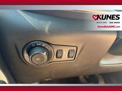Used 2025 Jeep Compass Limited AWD/4WD image 19