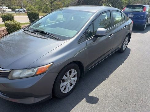 Used 2012 Honda Civic LX image 3