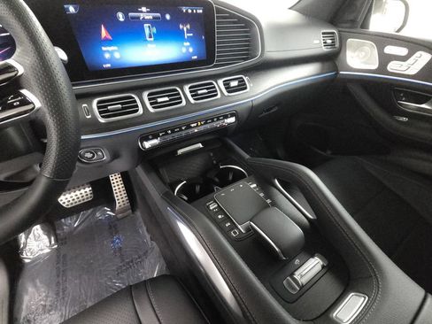Certified 2026 Mercedes-Benz GLS 450 4MATIC image 15