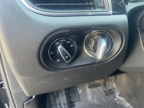 Used 2018 Porsche Macan image 20