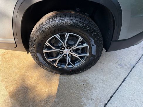 New 2026 GMC Acadia AT4 w/ Luxury Package AWD/4WD image 39