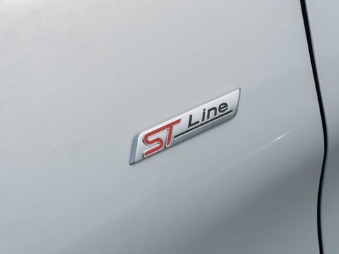 New 2026 Ford Explorer ST-Line AWD/4WD image 7