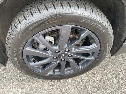 Used 2024 Chevrolet Equinox RS AWD/4WD image 5