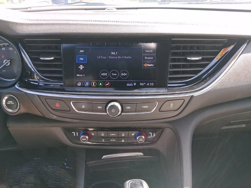 Used 2019 Buick Regal Avenir w/ Driver Confidence Package II FWD image 24