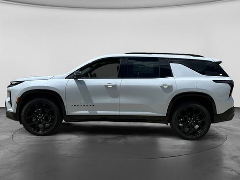 New 2026 Chevrolet Traverse RS w/ LPO, Floor Liner Package AWD/4WD image 4