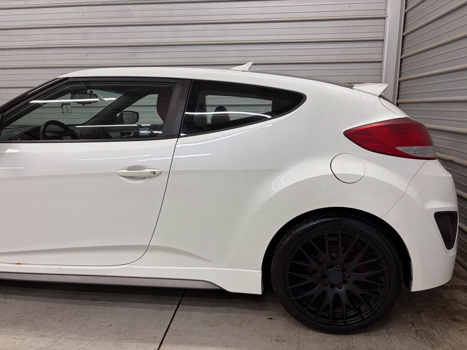 Used 2016 Hyundai Veloster Turbo R-Spec FWD image 5