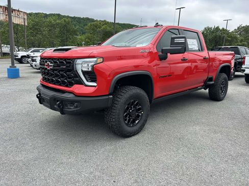 New 2026 Chevrolet Silverado 2500 ZR2 w/ ZR2 Bison Edition AWD/4WD image 6