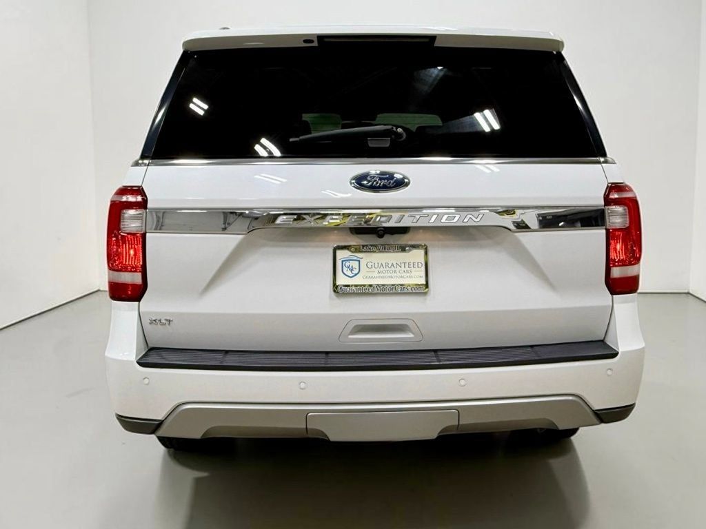 Used 2019 Ford Expedition XLT w/ Equipment Group 202A AWD/4WD image 22