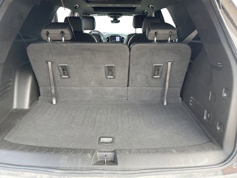 Used 2022 Chevrolet Traverse LT w/ LT Premium Package image 20