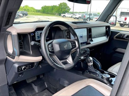 Certified 2023 Ford Bronco Wildtrak AWD/4WD image 14