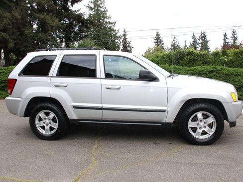 Used 2007 Jeep Grand Cherokee Laredo RWD image 12