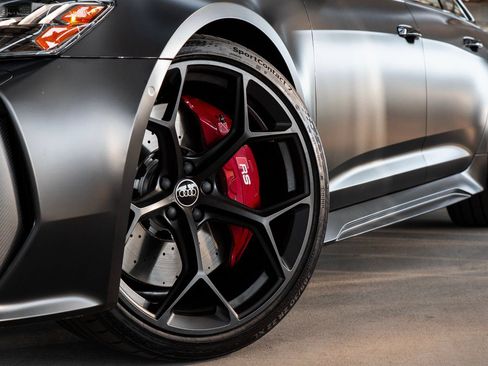 New 2026 Audi RS 6 performance image 2