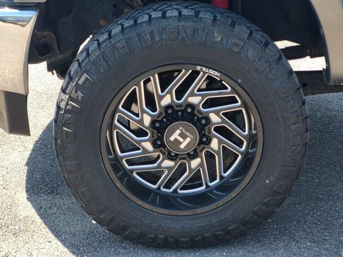 Used 2017 Ford F350 Lariat w/ Lariat Ultimate Package AWD/4WD image 11