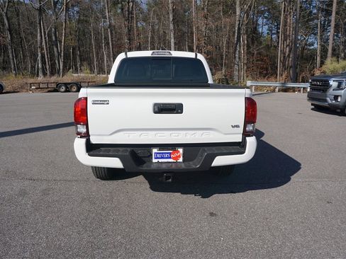 Used 2023 Toyota Tacoma SR5 w/ Technology Package image 20