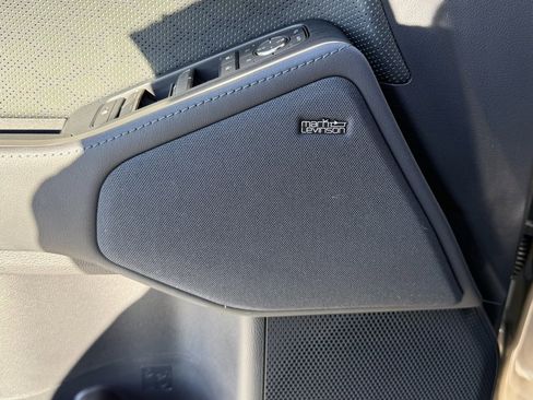 Used 2025 Lexus GX 550 image 22