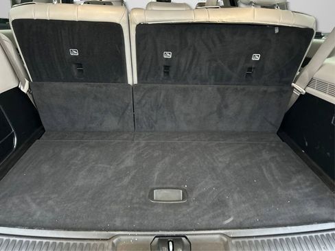 Used 2022 Jeep Wagoneer Series III w/ Rear Seat Video Group 1 image 11