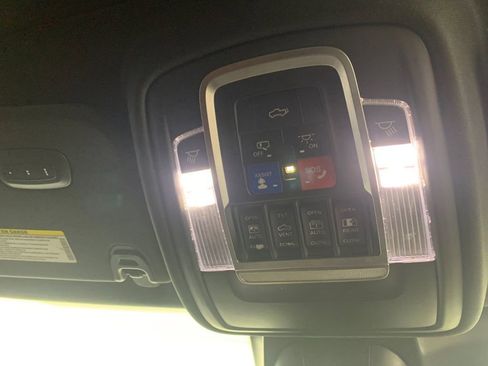 Used 2019 RAM 1500 Limited image 29