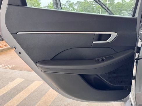 Certified 2023 Hyundai Sonata SE w/ Cargo Package FWD image 21