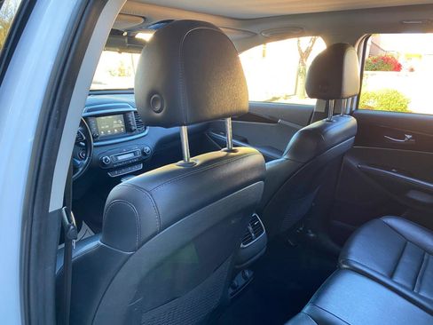 Used 2020 Kia Sorento EX FWD image 39