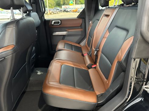 Used 2022 Ford Bronco Outer Banks AWD/4WD image 35