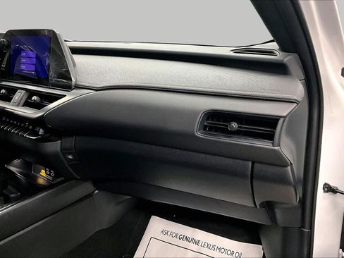 Used 2024 Lexus UX 250h FWD image 19