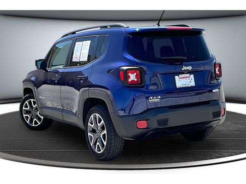 Used 2016 Jeep Renegade Latitude AWD/4WD image 2