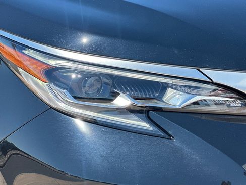 New 2026 Toyota Sienna Platinum AWD/4WD image 32