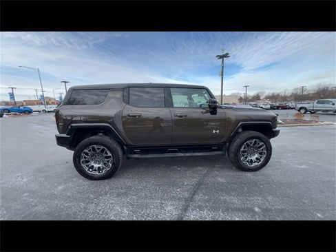 Certified 2025 GMC Hummer EV 3X image 9