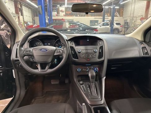 Used 2018 Ford Focus SE image 13