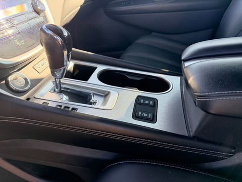 Used 2022 Nissan Murano SV w/ SV Midnight Edition Package image 26