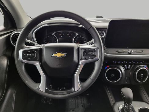 Used 2024 Chevrolet Blazer LT w/ Driver Confidence Package AWD/4WD image 5