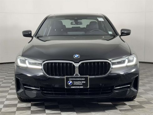 Used 2022 BMW 530i xDrive w/ Convenience Package image 6