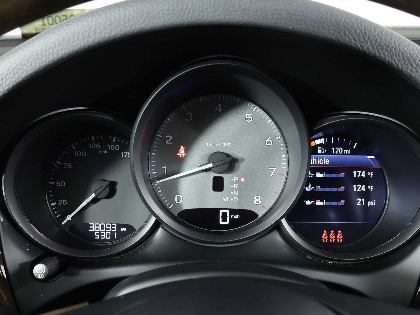 Certified 2022 Porsche Macan S AWD/4WD image 16