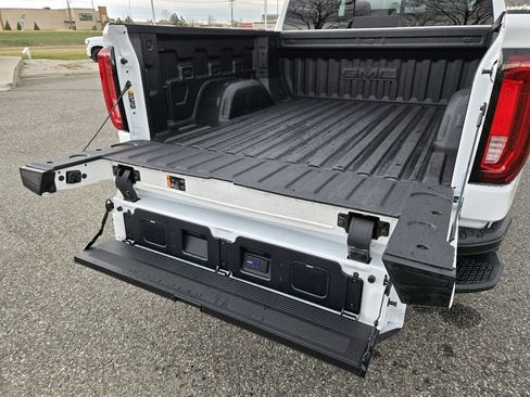 New 2026 GMC Sierra 1500 AT4X AWD/4WD image 10