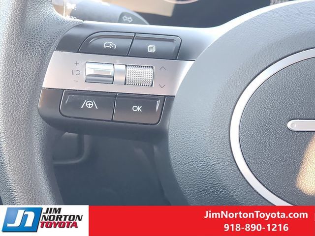 Used 2025 Hyundai Santa Cruz SEL FWD image 27