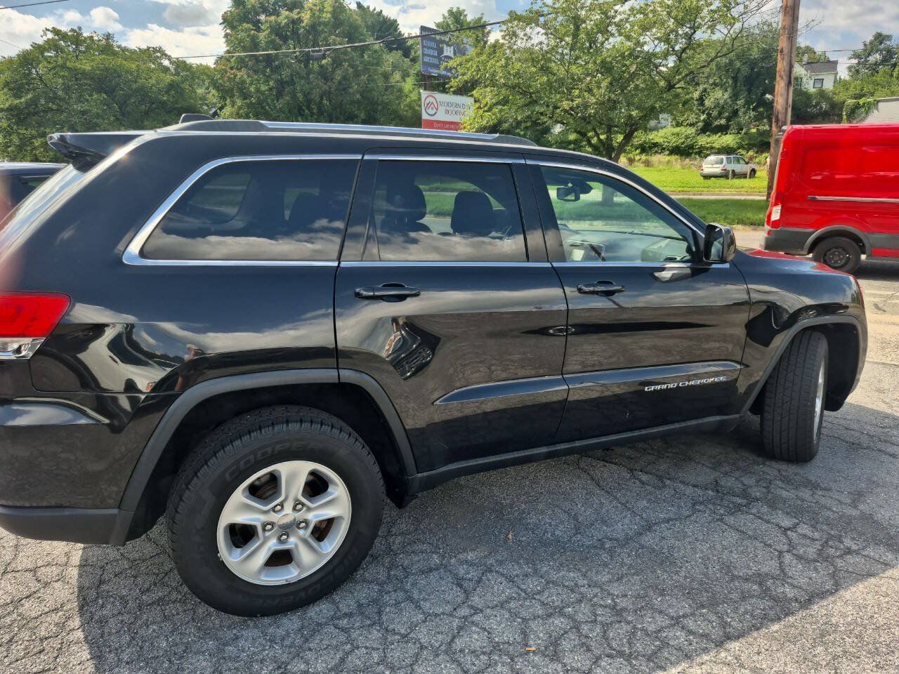 Used 2014 Jeep Grand Cherokee Laredo w/ Quick Order Package 23E AWD/4WD image 4