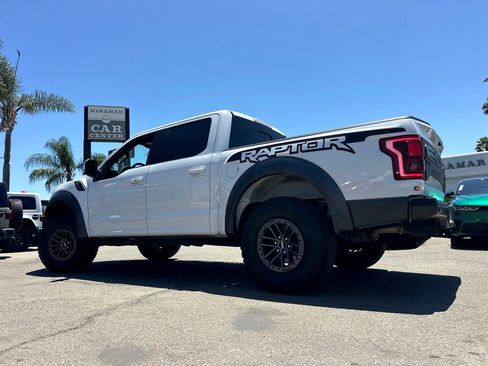 Used 2019 Ford F150 Raptor w/ Equipment Group 802A Luxury AWD/4WD image 3