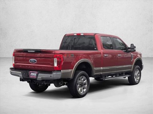 Used 2018 Ford F350 Lariat w/ Chrome Package image 5