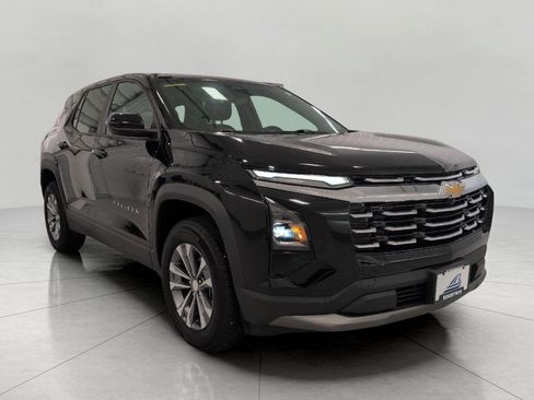 Used 2025 Chevrolet Equinox LT AWD/4WD image 1