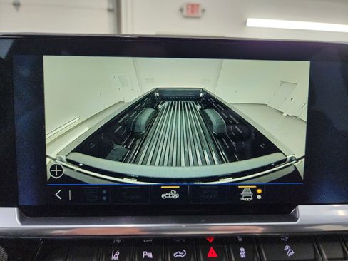 Used 2025 Chevrolet Silverado 2500 LT w/ Trail Boss Package image 15